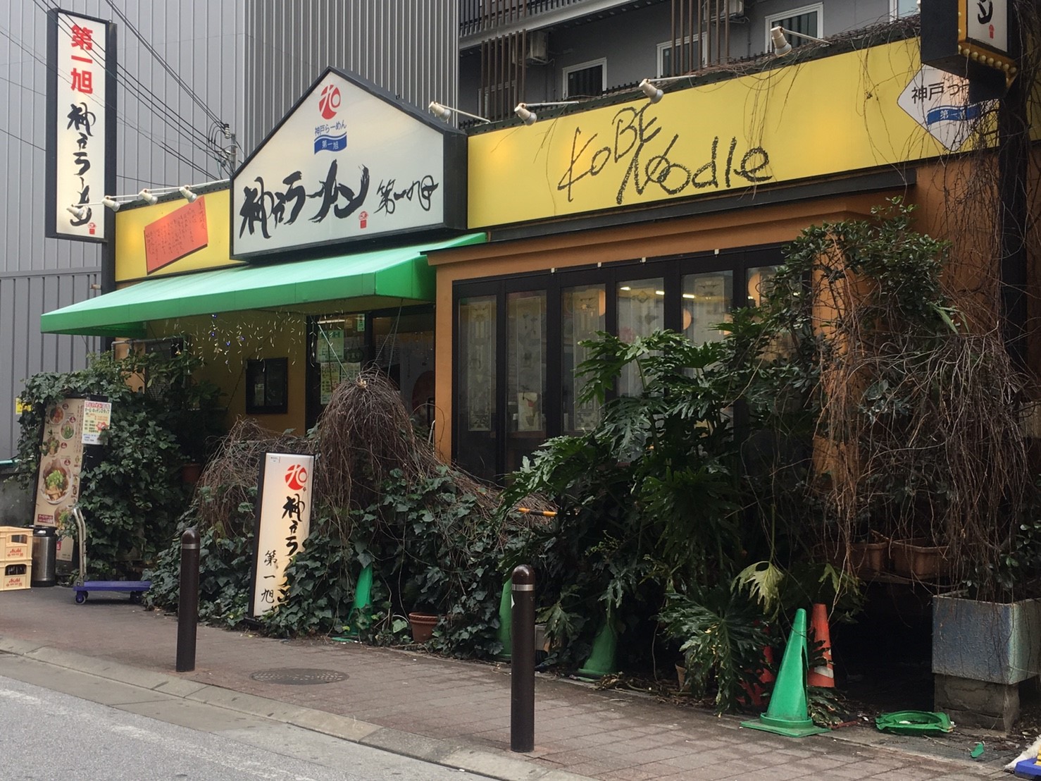 神戸ラーメン 第一旭 三宮本店で食べる 神戸で70年間愛され続けた 昔ながらの中華そば こべログ